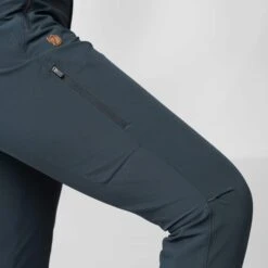 FJÄLLRÄVEN ABISKO TRAIL STRETCH TROUSERS W Damen - Trekkinghose -Camping Serien Laden 5638002442 l abisko trail stretch trousers w fjaellraeven 24